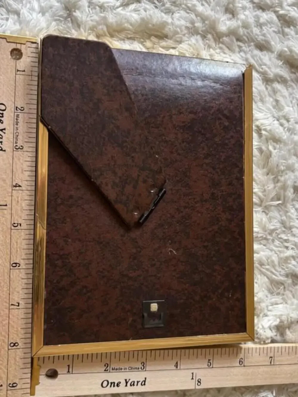 Vintage scoop mat picture frame